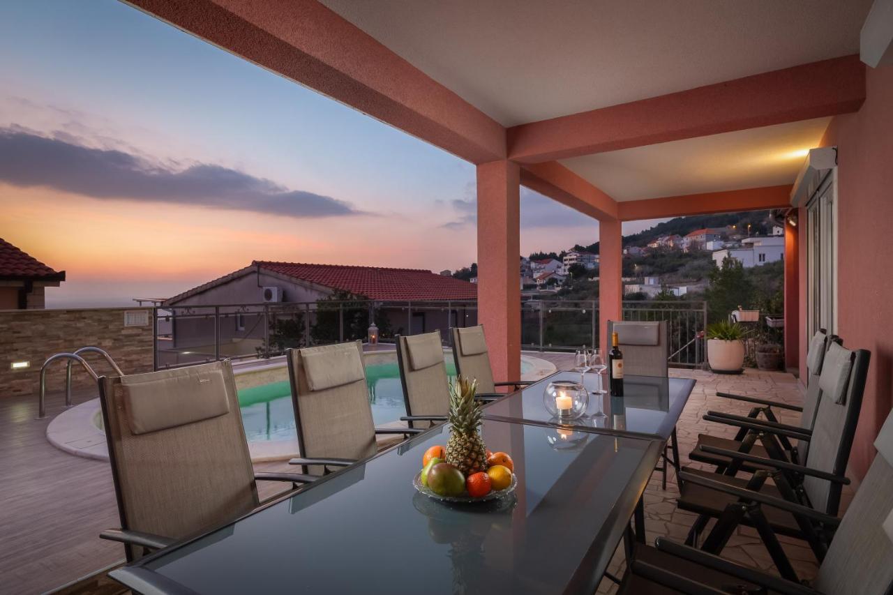Solaris Holiday Home - Private Pool Stanici المظهر الخارجي الصورة