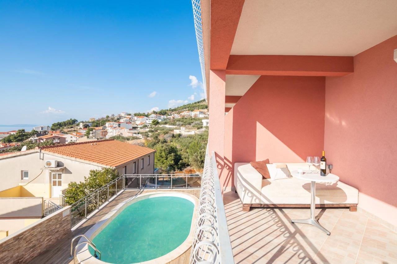 Solaris Holiday Home - Private Pool Stanici المظهر الخارجي الصورة